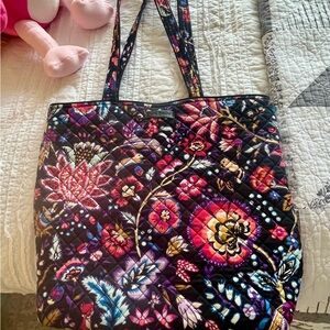 Vera Bradley Large Quilted Tote – Wildflower Paisley